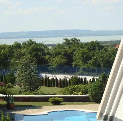 Alexandra * Szentantalfa